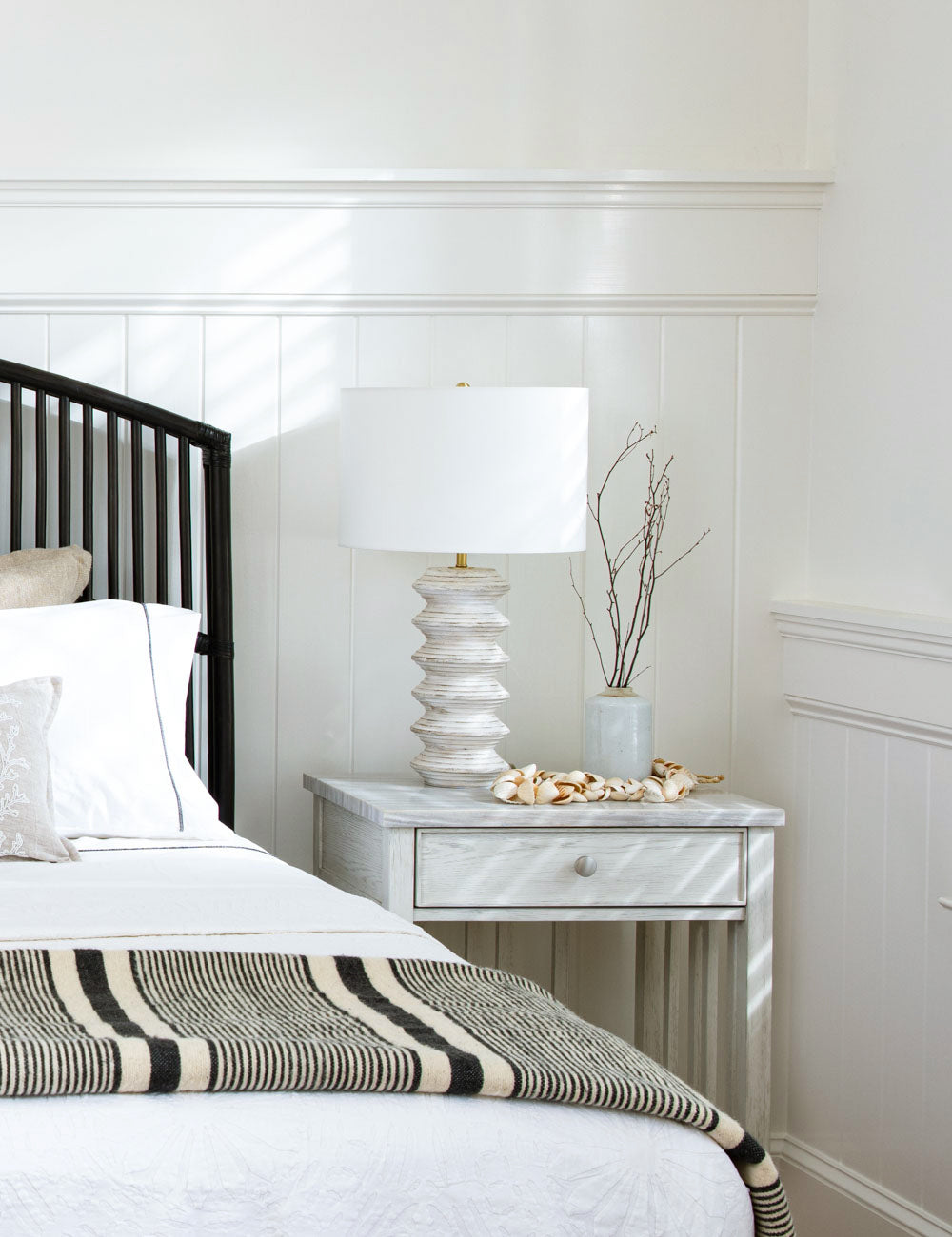 Nova Wood Table Lamp - Designer Table Lamp for Nightstands Light