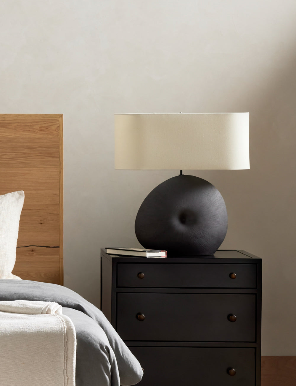 Leandro Table Lamp - Designer Table Lamp for Nightstands Light