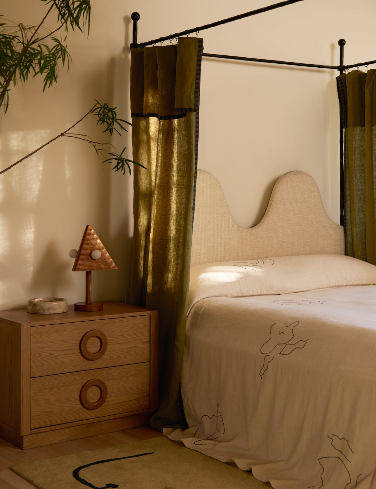 Kolmio Table Lamp - Designer Table Lamp for Nightstands Light